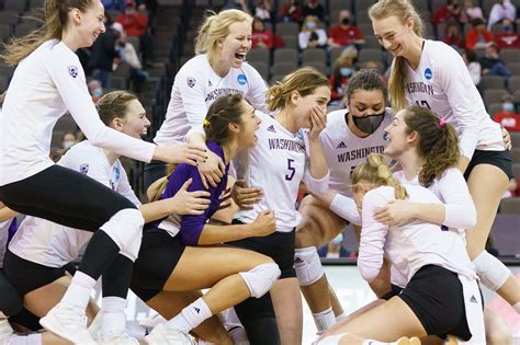 Volleyball Final Four Vs Kentucky Previewgame Thread Uw Dawg Pound