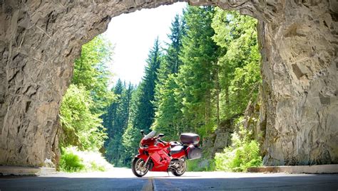 15 Best Motorcycle Rides In The Usa