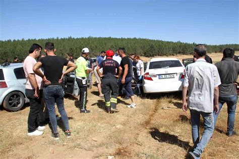 Son dakika haberi Konya da iki otomobil çarpıştı 3 yaralı Haberler
