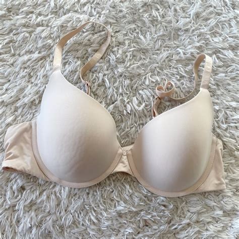 Victorias Secret Intimates And Sleepwear Victorias Secret Tshirt Lightly Lined Bra Cream