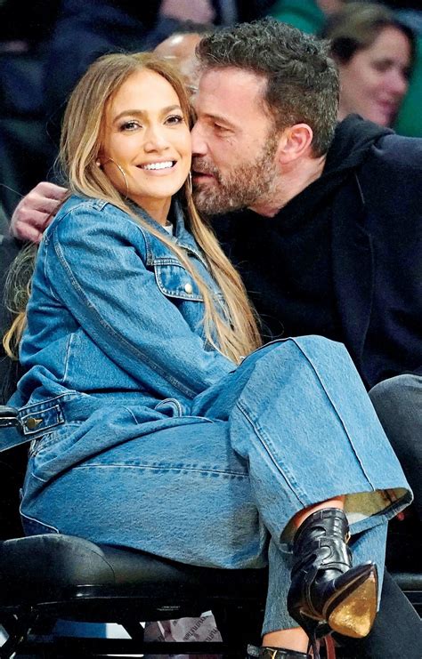 KIDS GROSSED OUT BY BENNIFER PDA!