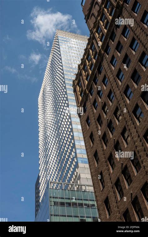 300 Madison Avenue Is A Modern Tower Whose Mirror Glass Facade Is