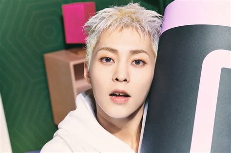Update Exos Xiumin Poses Playfully In Cute Teasers For Solo Debut