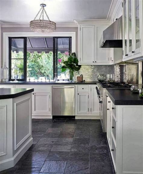 Modern grey and white kitchen decoration ideas 49