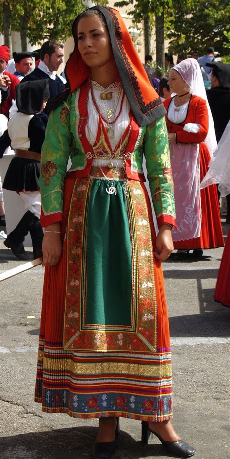 Italy Traditional Clothing Photos Cantik