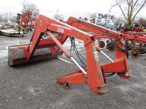 Ih 2350 Loader W Mounting Brackets Fits 66 And 86 Series Tractor