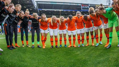Het nederlands vrouwenelftal bereidt zich voor op het ek in eigen land! Programma | OnsOranje