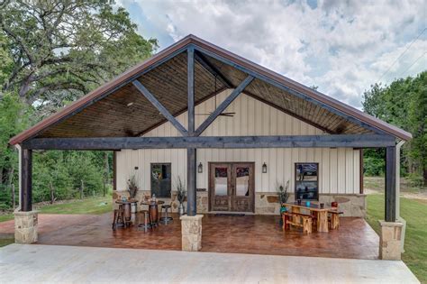 Barndominium house plans are country home designs with a strong influence of barn styling. Beautiful Custom Barndominium Perfect For Aggie Gameday ...