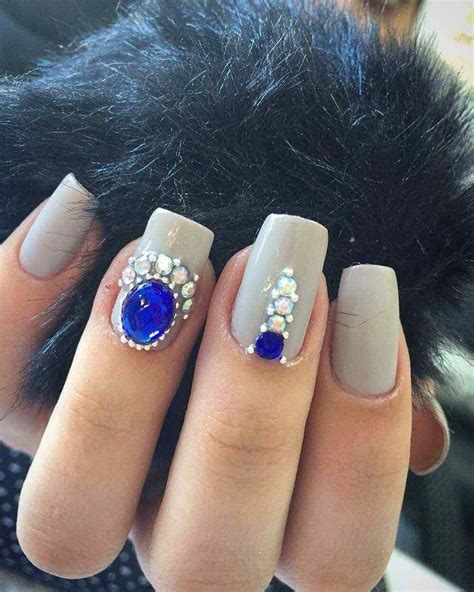 En esta página encontrarás respuesta a todas tus dudas de belleza, manos y uñas. Uñas decoradas con piedras y otros accesorios +70 imágenes! Las usarías? | Decoración de Uñas ...