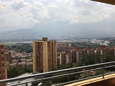 Venta De Apartamento Loma De Los Bernal Medellín 640000000 Cop