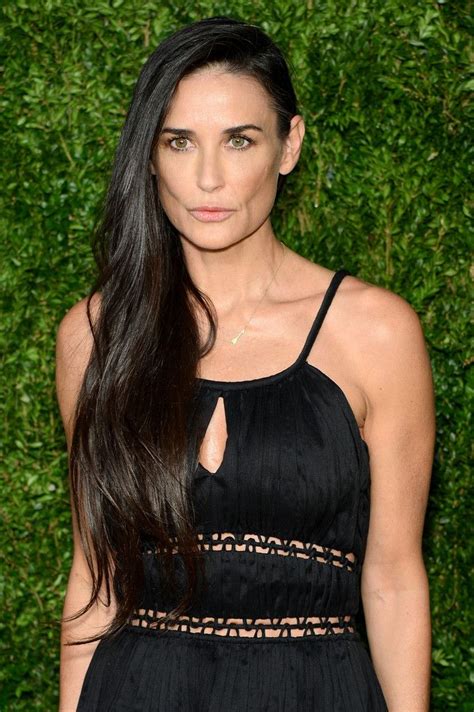 Demi moore showed nothing but beauty and elegance during performing arts. Hairstyles For Women Over 50 With Fine Hair | Demi moore ...