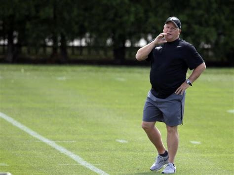 Chip Kelly Strives To Keep Private Life Private