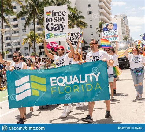 festival anual del orgullo y desfile en la playa sur de miami foto editorial imagen de