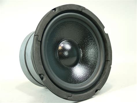 What Is A Mid Range Driver Speaker