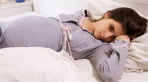 how to get up safely from bed during pregnancy