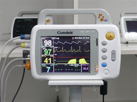「血氧濃度」app 可讓您依需求直接從手腕測量血液的氧氣濃度，以讓您深入瞭解您的整體健康狀況。 設定完成後，請開啟 apple watch 上的「血氧濃度」app 來測量您的血氧濃度。 康定股份有限公司 / EKG,NIBP,SPO2,ECG,血氧濃度儀,IBP,康定股份,ETCO2,TEM,血球計數器,血壓計,生理監視器,耳溫槍 ...
