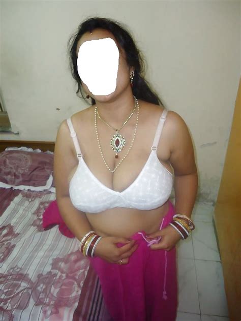 Huge Boob Desi Bengali Wife Show 195 Pics 4 Xhamster