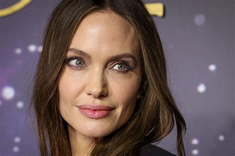 Angelina Jolie Steps Down As Un Refugees Envoy Abs Cbn News