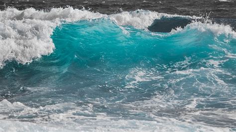 Wave Splash Ocean Free Photo On Pixabay