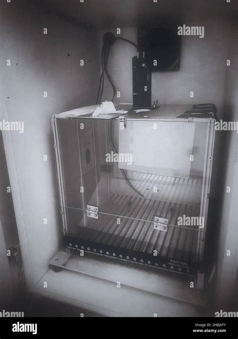 A Skinner Box Used For Operant Conditioning Psychological Experiments