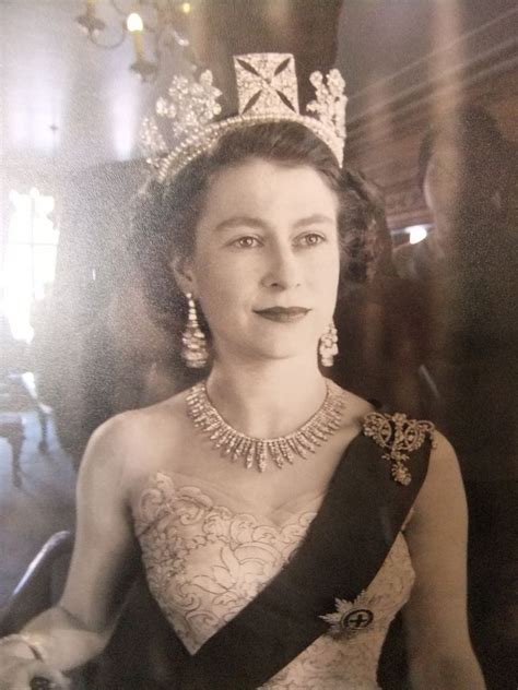 Queen elizabeth ii (born princess elizabeth alexandra mary ) is the queen of the united kingdom of great britain and northern ireland, and head of the commonwealth. A Young Queen Elizabeth II (1950s) | Young queen elizabeth ...