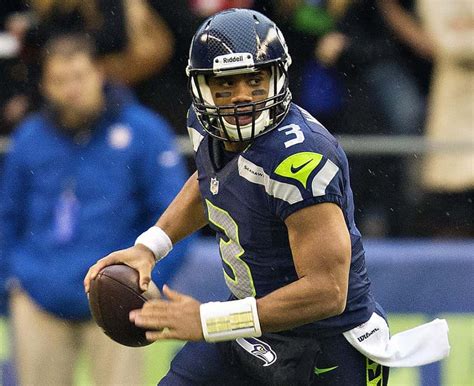 RUSSELL WILSON SIGNS CONTRACT EXTENSION WITH SEAHAWKS TO BECOME NFL'S HIGHEST-PAID PLAYER | 94.5 ...