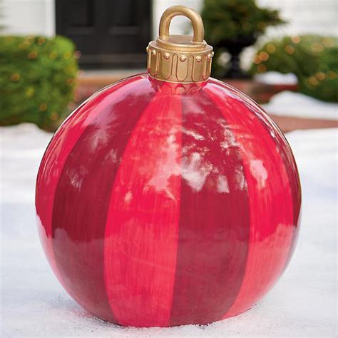 These Oversized Christmas Ornaments Make Outdoor Decorations Stylish Again