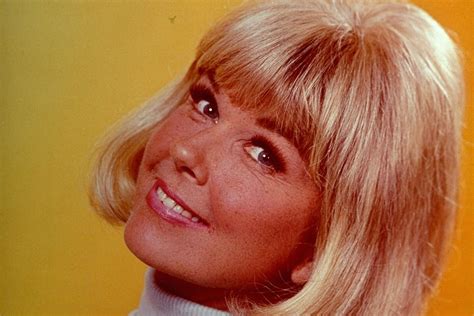 Doris Day Dies Legendary Actress And Singer Was 97 Los Angeles Times