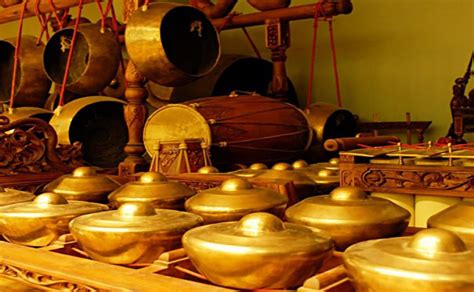 Alat Musik Tradisional Riau Celempong