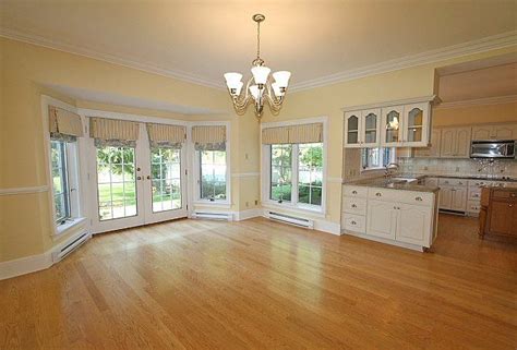 Walkout French Door With Bay Windows New Homes Bay