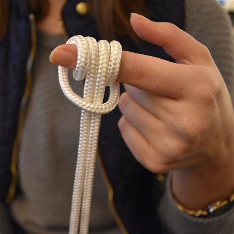 How To Make Rope Handcuffs In Less Than 30 Seconds Task And Purpose