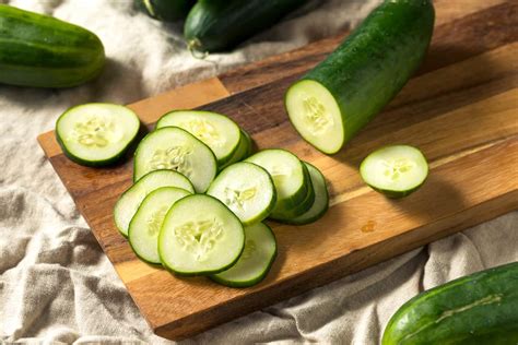 How To Keep Cucumbers Fresh With Or Without A Refrigerator Grow
