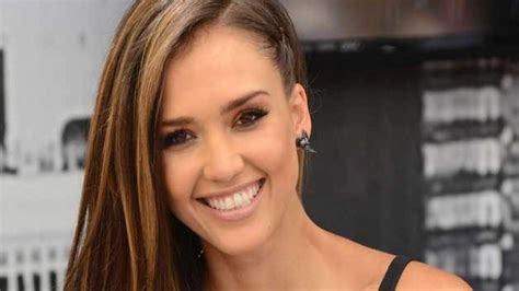 Jessica Alba Among Richest Self Made Women In US Forbes India TV