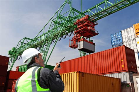 How To Choose The Right Freight Forwarder Ship4wd
