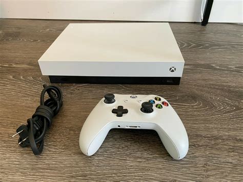 Xbox One X 1tb Robot White Special Edition With Controller