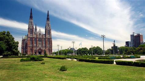 Catedral De La Plata ícono De La Arquitectura Neogótica Tripin Argentina