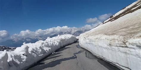 Manali Rohtang Pass Rohtang Pass Best Time And Month To Visit Travel Route