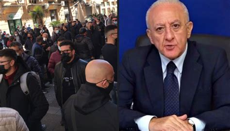 De luca spinge per lockdown nazionale e fa pressioni su conte. Nuovo Dpcm, vietati spostamenti tra comuni a Natale e ...