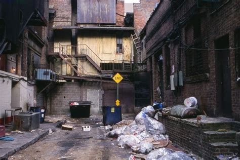 Photographer Reveals The Many Dead Ends Found In Brooklyn Alleyway