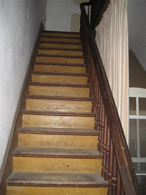 Image Result For Old Wooden Staircase Wooden Staircases Staircase