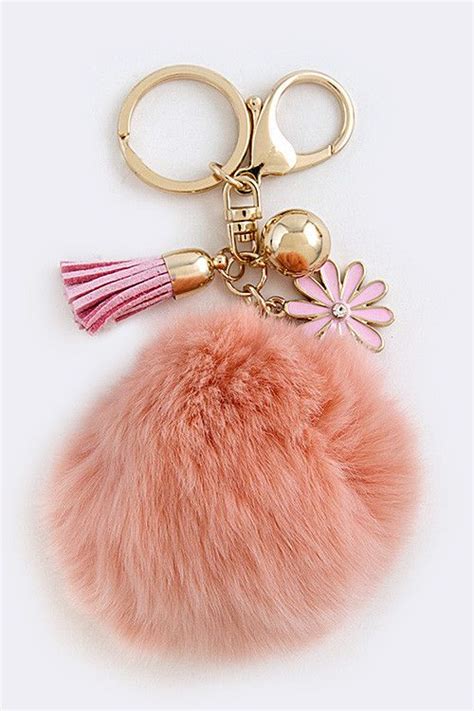 Check out this tutorial to see how easy they are to make! 8 best Pom Poms images on Pinterest | Key rings, Fur keychain and Key chains