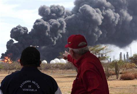 In Pictures Aftermath Of Venezuelas Deadly Refinery Fire The Globe And Mail