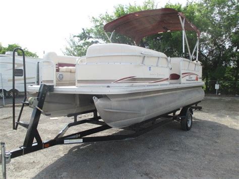 Results for water sports/pontoon boats. 2011 Suntracker 21ft party barge for sale in Fort Worth ...