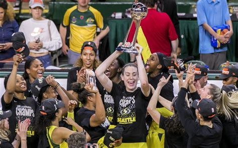 The Seattle Storm Win The 2018 Wnba Finals Wnba Storm Basketball News