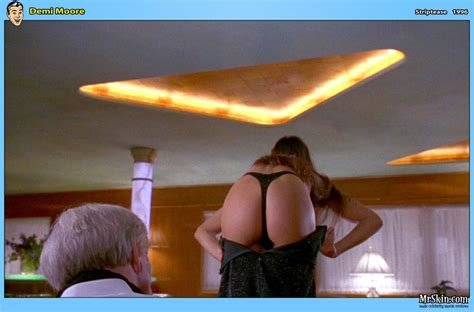 Top 10 Best Celebrity Thong Shots Ever