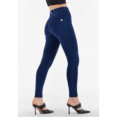freddy wr up® curvy damen push up jeans regular waist super skinny indigoblau blaue nähte
