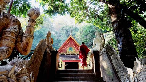 Wat Pha Lat Theme Tours Getyourguide
