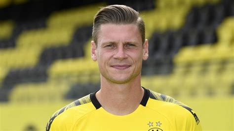 Az idény végén visszavonul a Borussia Dortmund lengyel hátvédje | Bumm.sk