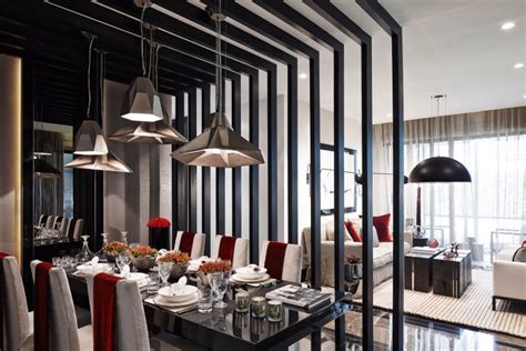 Kelly hoppen loves to use white colour because she says that it is a very versatile colour that can fit in any living room. 6 Dining Room Ideas To Steal From Kelly Hoppen's Amazing ...