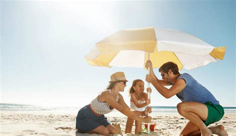 8 Consejos Para Protegerse Del Sol Mientras Se Disfruta De La Playa O Piscinas Chapin Tv